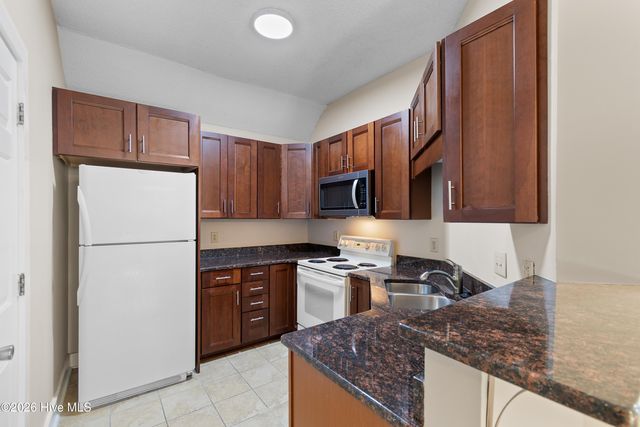 1176 Shipyard Boulevard, Wilmington, NC 28412