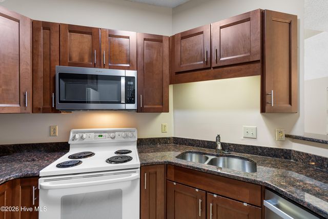 1176 Shipyard Boulevard, Wilmington, NC 28412