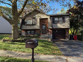 65 Hitchcock Drive, Meriden, CT 06450