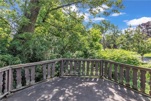 910 James Avenue, Niagara Falls, NY 14305