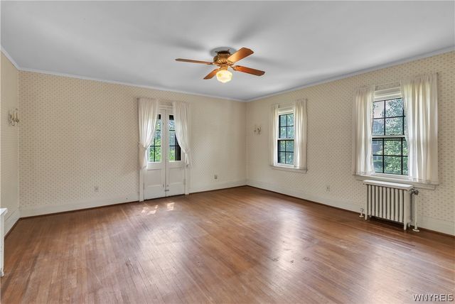 910 James Avenue, Niagara Falls, NY 14305