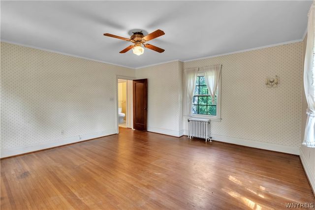 910 James Avenue, Niagara Falls, NY 14305