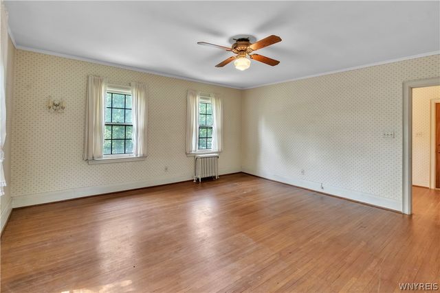 910 James Avenue, Niagara Falls, NY 14305