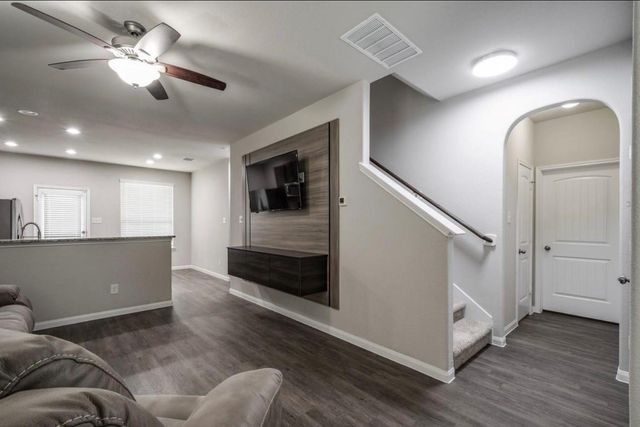 17542 Holroyd Road, Humble, TX 77346