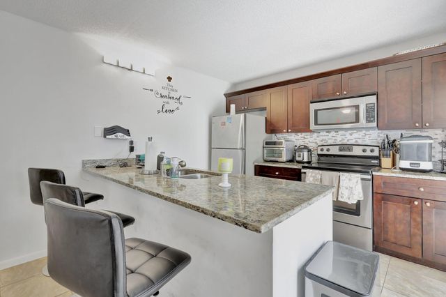 5907 59TH Way, West Palm Beach, FL 33409