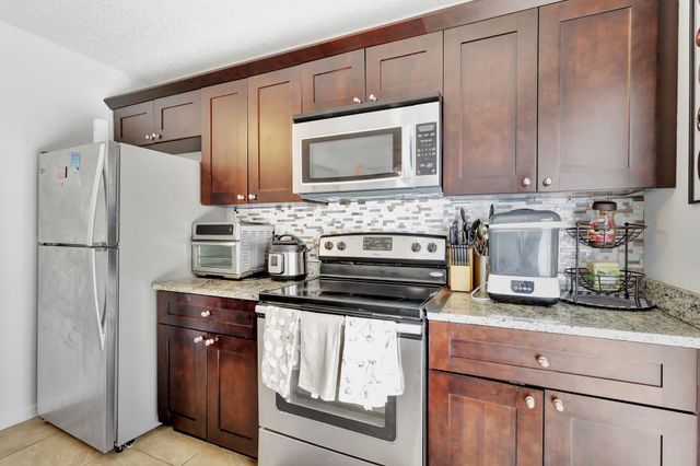 5907 59TH Way, West Palm Beach, FL 33409