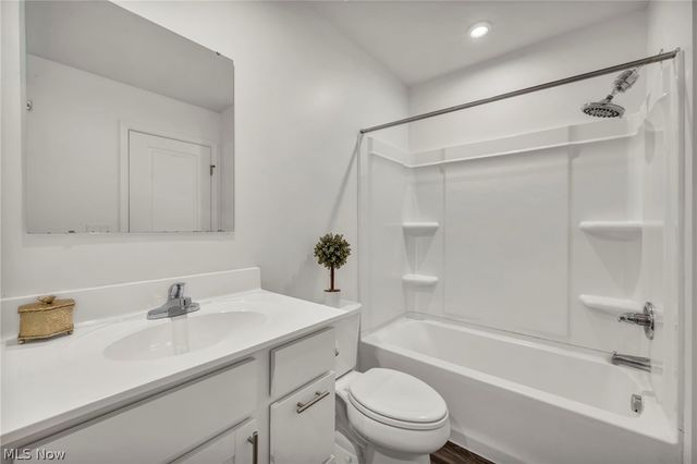 698 Pine Spring Drive, Painesville Twp, OH 44077