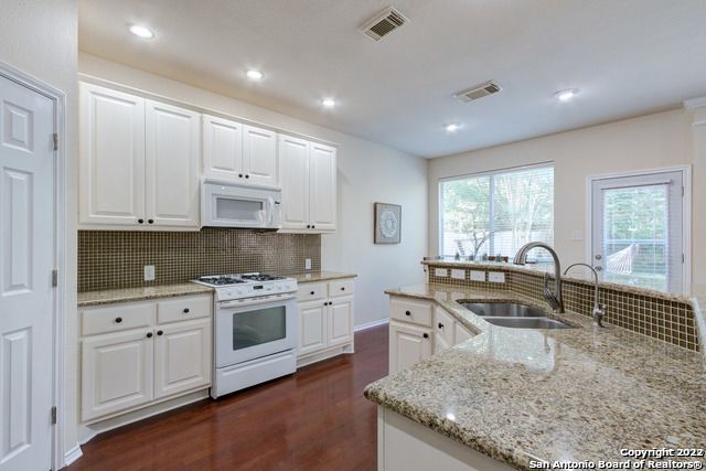 1321 HOLMES LN, San Antonio, TX 78258