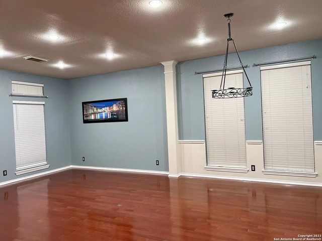 1321 HOLMES LN, San Antonio, TX 78258