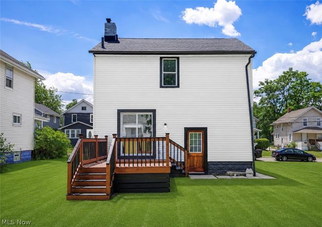 2615 Leland Avenue, Akron, OH 44312