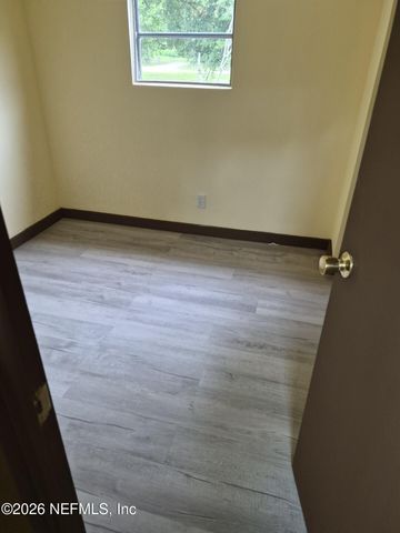 1151 VILLAGE GREEN Drive, Jacksonville, FL 32234