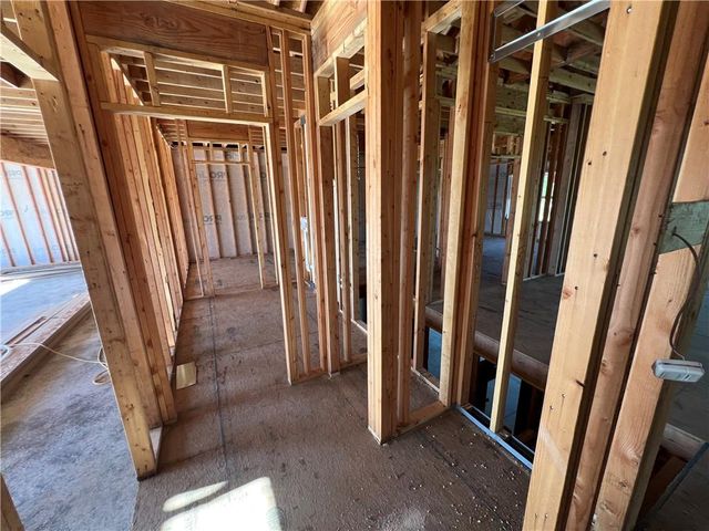 21403 Twin Oaks Parkway, Peculiar, MO 64078
