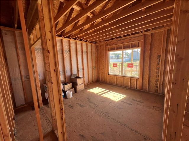 21403 Twin Oaks Parkway, Peculiar, MO 64078