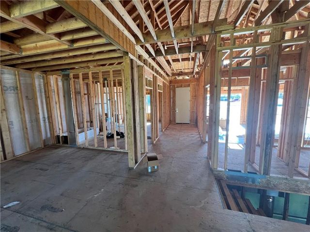 21403 Twin Oaks Parkway, Peculiar, MO 64078