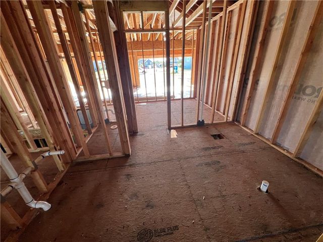 21403 Twin Oaks Parkway, Peculiar, MO 64078