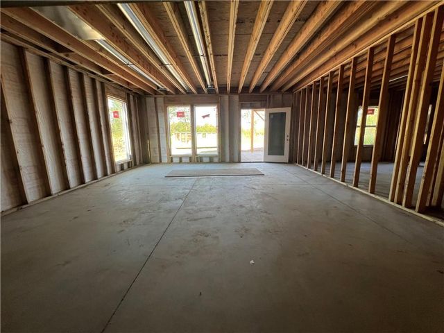 21403 Twin Oaks Parkway, Peculiar, MO 64078