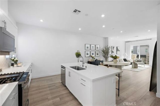 1826 W Bushell St, Anaheim, CA 92805