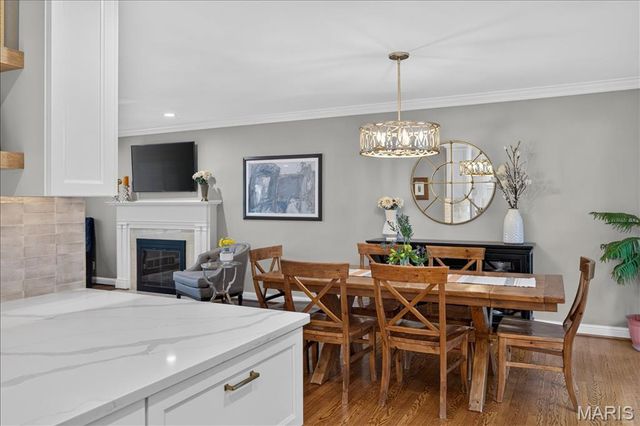 8124 Halifax Drive, Clayton, MO 63105