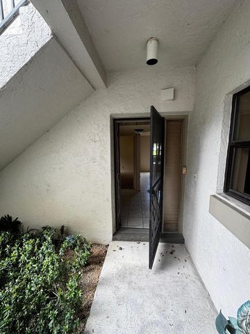 3733 NW 35th Street 16108, Coconut Creek, FL 33066