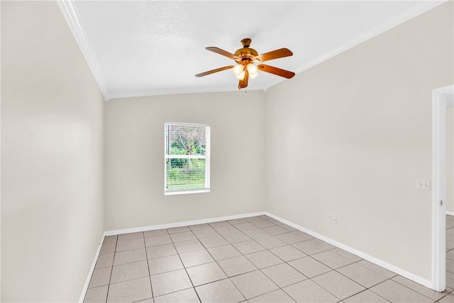 980 Dolphin Avenue, Sebastian, FL 32958