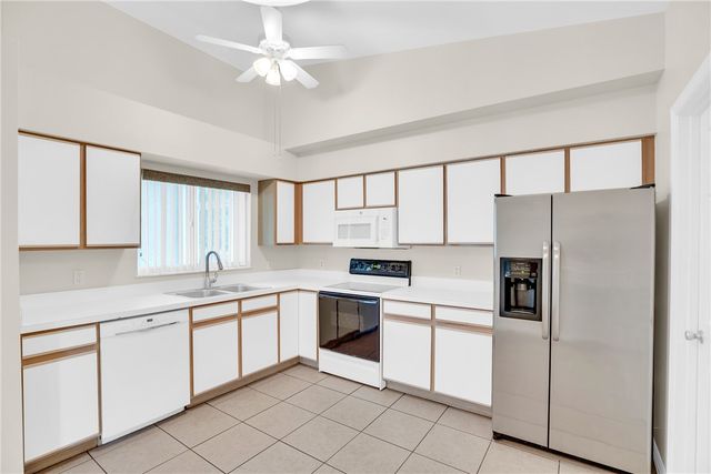 980 Dolphin Avenue, Sebastian, FL 32958