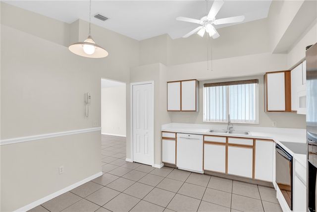 980 Dolphin Avenue, Sebastian, FL 32958