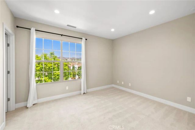 114 Outwest, Irvine, CA 92618