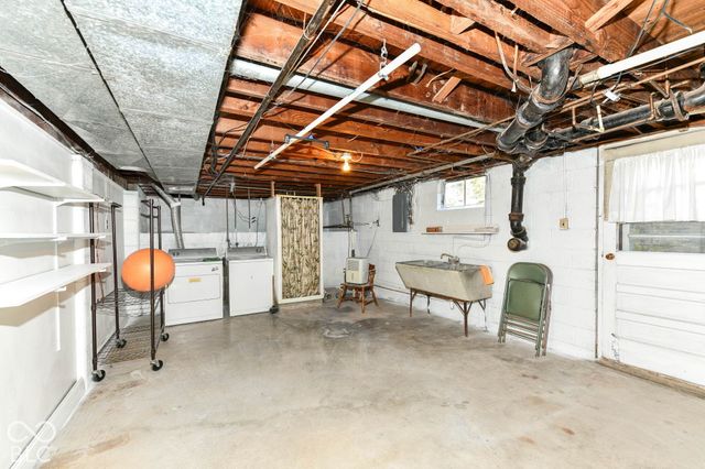 100 Delbrick Lane, Indianapolis, IN 46229