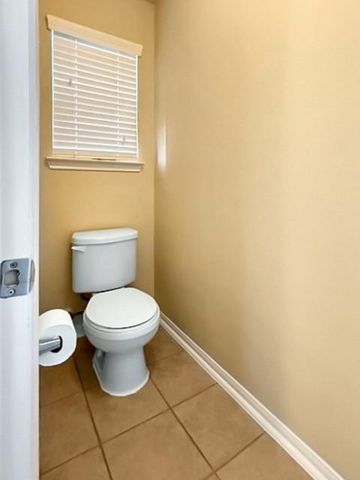 341 Lake Line Drive, Alvin, TX 77511