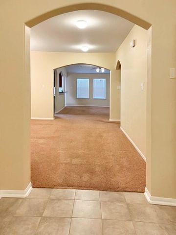 341 Lake Line Drive, Alvin, TX 77511