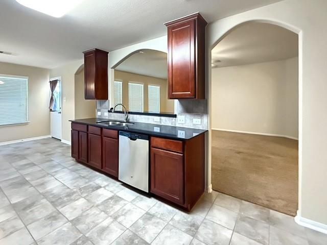 341 Lake Line Drive, Alvin, TX 77511