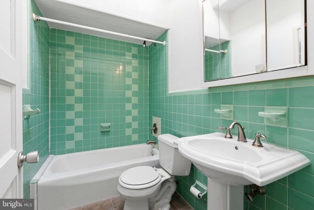 2222 S 66TH ST, Philadelphia, PA 19142