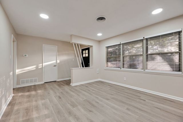 5706 Rocky Ridge Road, Dallas, TX 75241