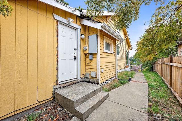 1002 S Washington st, Tacoma, WA 98405