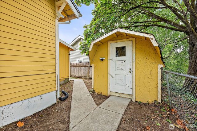 1002 S Washington st, Tacoma, WA 98405