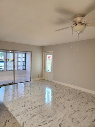 5433 Lakefront Boulevard B, Delray Beach, FL 33484