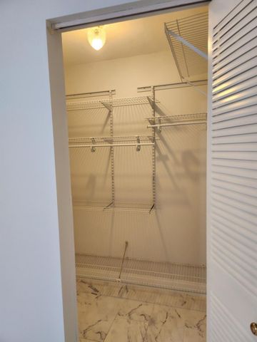 5433 Lakefront Boulevard B, Delray Beach, FL 33484