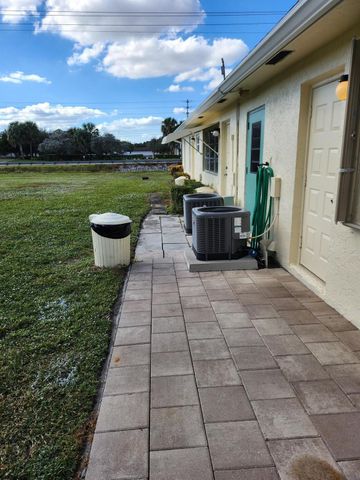 5433 Lakefront Boulevard B, Delray Beach, FL 33484