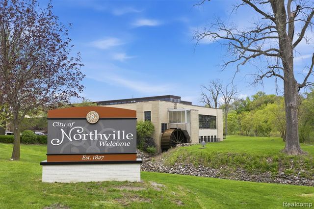 19145 Surrey Lane, Northville, MI 48167