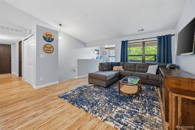 19145 Surrey Lane, Northville, MI 48167
