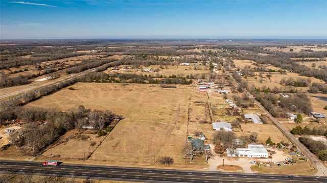 4685 Highway 82 E, Paris, TX 75462