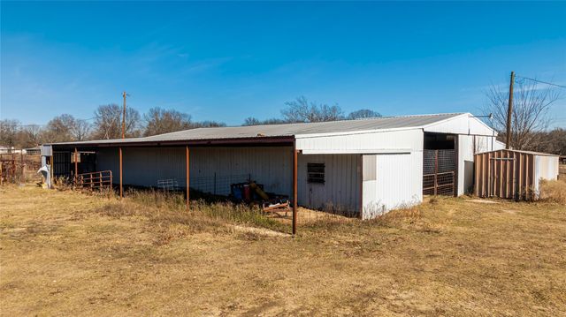 4685 Highway 82 E, Paris, TX 75462
