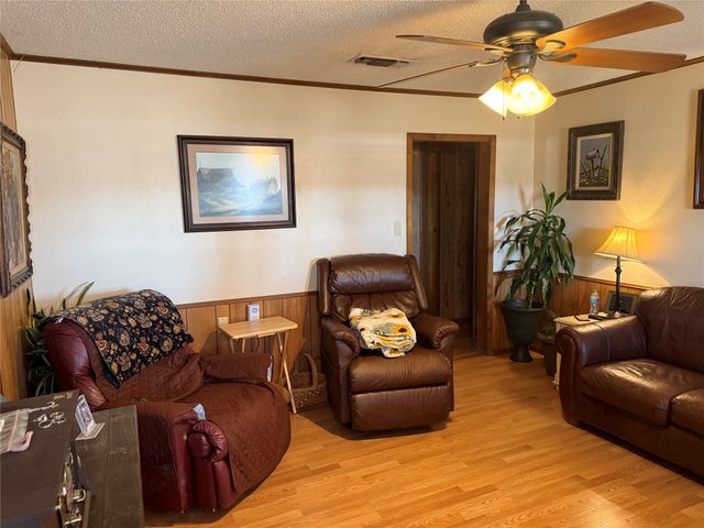 4685 Highway 82 E, Paris, TX 75462