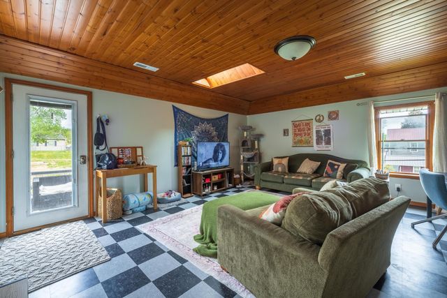 85 Converse Street, Chauncey, OH 45719