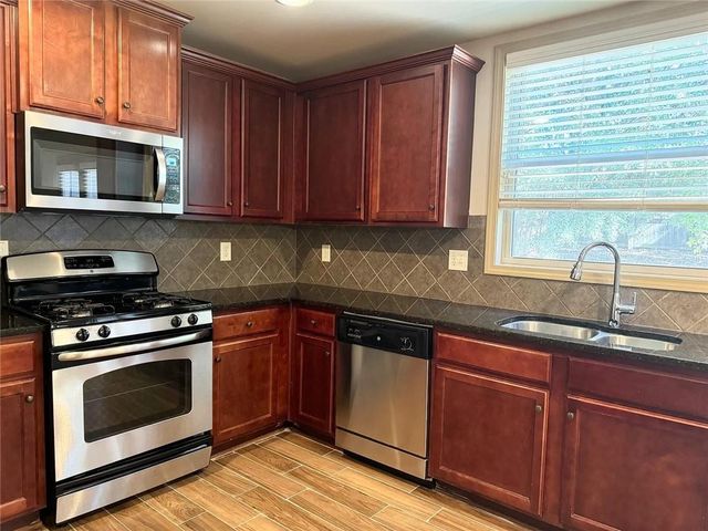 3238 Sag Harbor Court, Buford, GA 30519