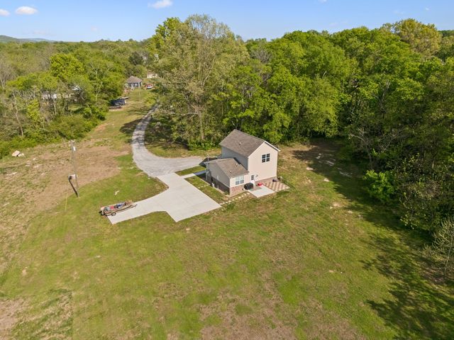 466 Mooresville Pike, Columbia, TN 38401