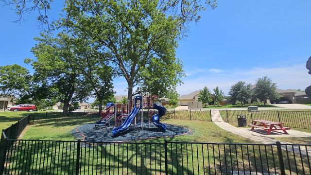 221 Tributary WAY, Bastrop, TX 78602