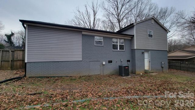 120 Shady Bluff Drive, Gastonia, NC 28052