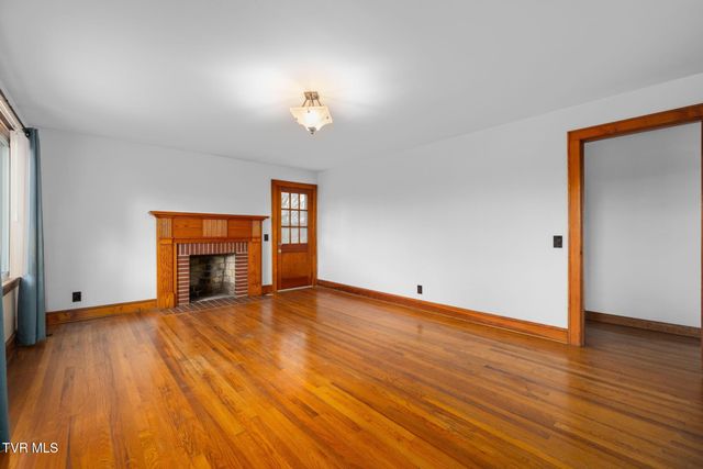 144 Allison Road, Piney Flats, TN 37686