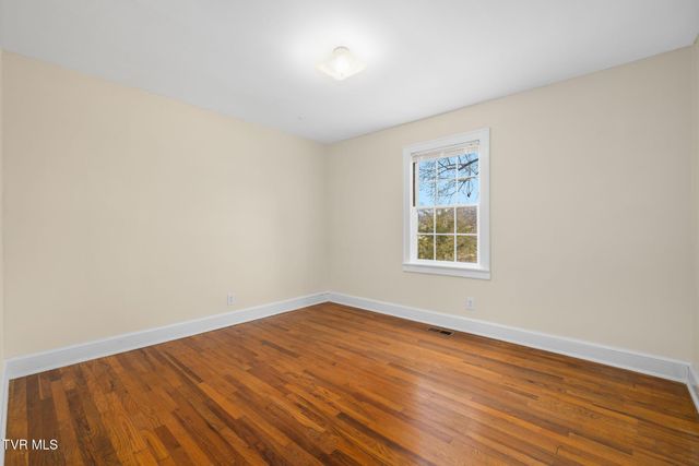 144 Allison Road, Piney Flats, TN 37686